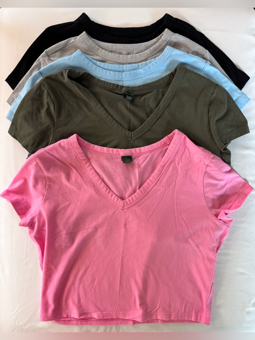 Wild Fable Lot of 5 Cropped Tees, Size XL - 3 Crewneck, 2 V-neck